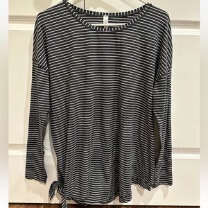 Lululemon To The Point Tee Womens 10 Gray White Stripe Long Slv Tie Assymetrical